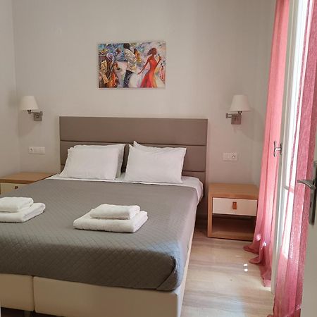 קאבוס Dora'S Apartments מראה חיצוני תמונה