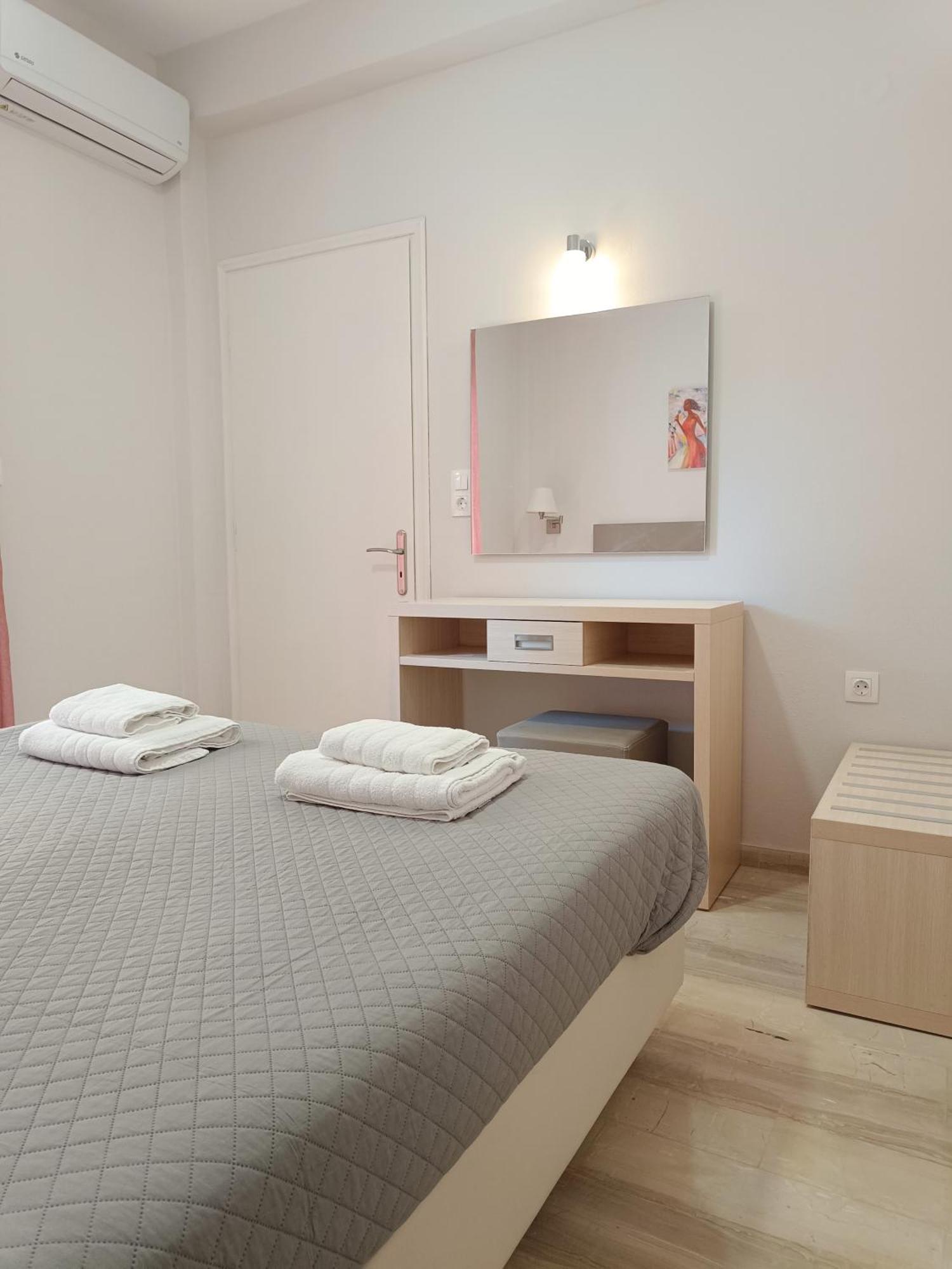 קאבוס Dora'S Apartments מראה חיצוני תמונה