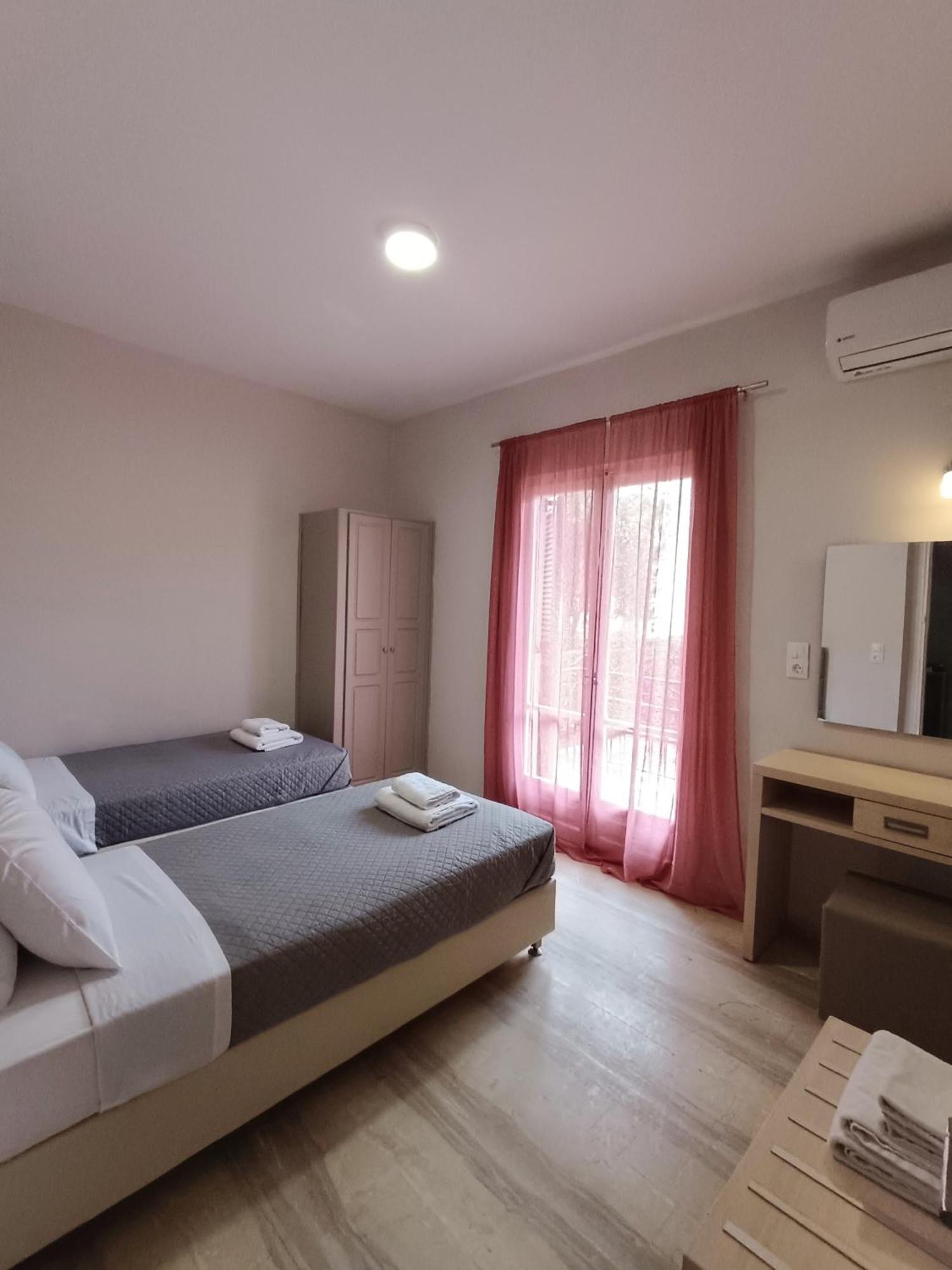 קאבוס Dora'S Apartments מראה חיצוני תמונה