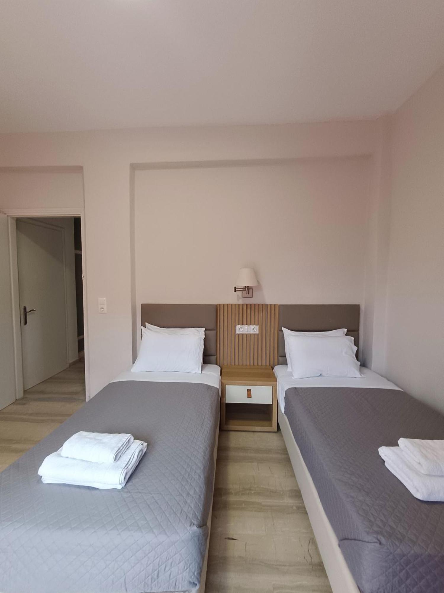 קאבוס Dora'S Apartments מראה חיצוני תמונה