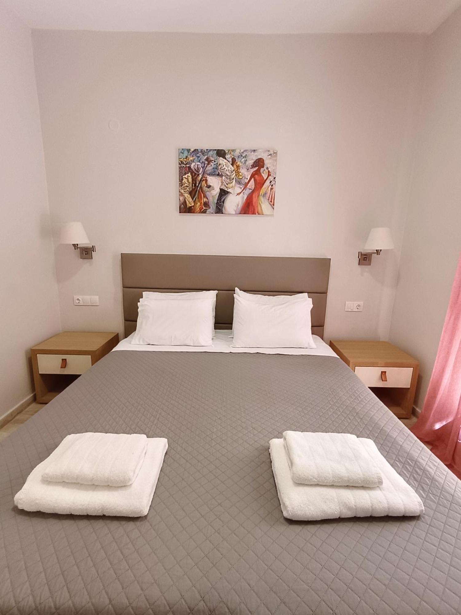 קאבוס Dora'S Apartments מראה חיצוני תמונה