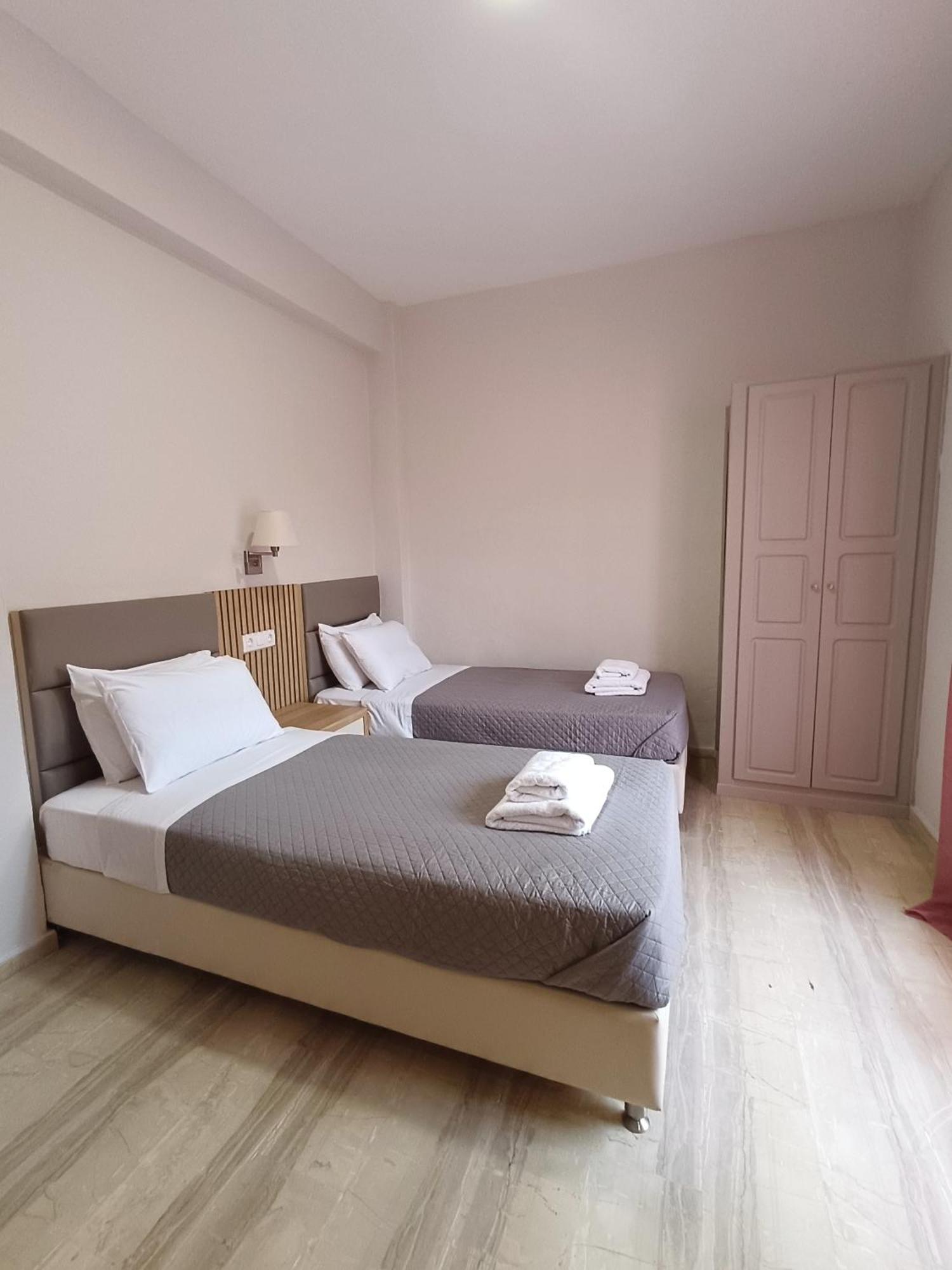 קאבוס Dora'S Apartments מראה חיצוני תמונה