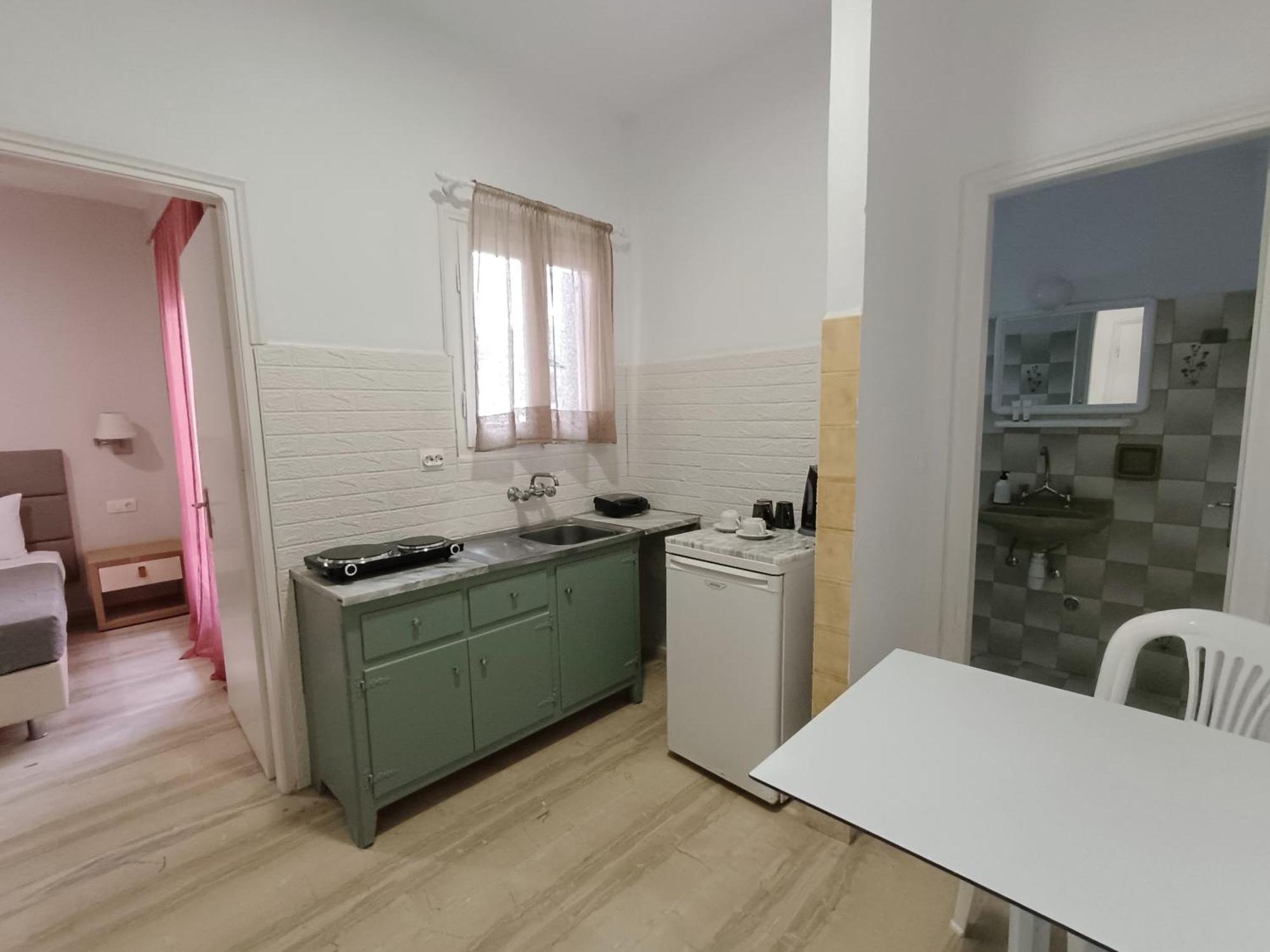קאבוס Dora'S Apartments מראה חיצוני תמונה